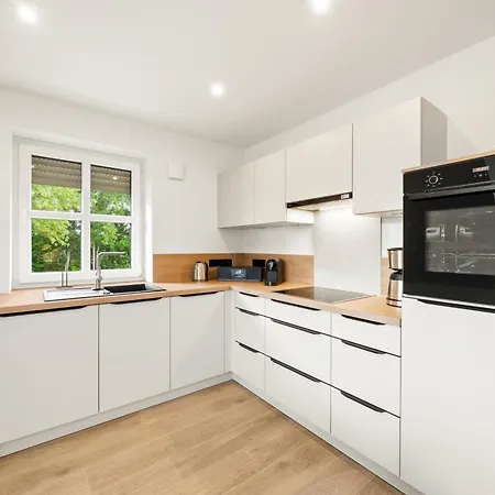 Apartment Windhuus 4 *